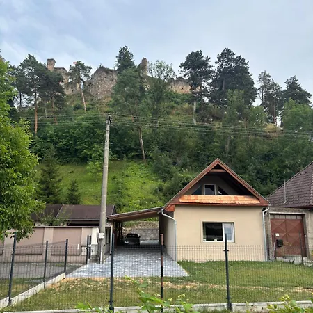 Pod Hradom Hébergement de vacances *